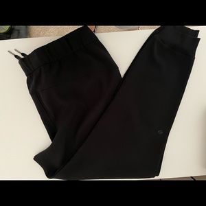Lululemon On The Fly Jogger 28” *Woven